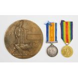 A World War I medal pair and death plaque to 26505 Pte G H Vincent, Norf.