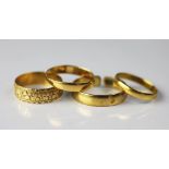 Two 22ct yellow gold wedding bands, weight 3.