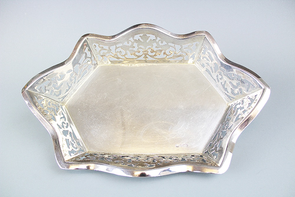 A George V silver pierced dish, Sheffield 1933, of rectangular hexagonal form,