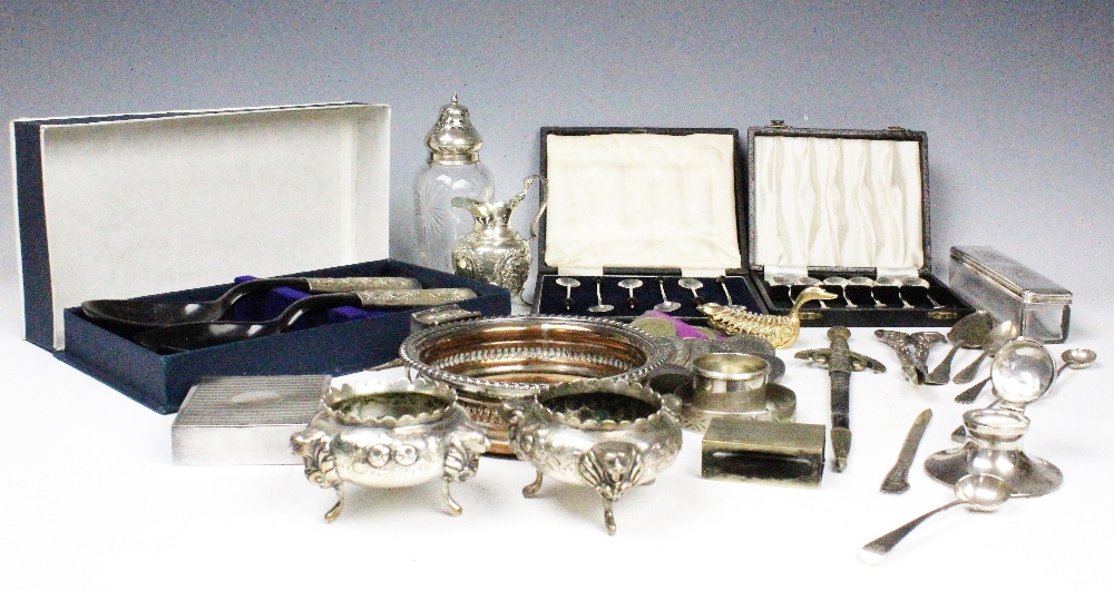 A collection of silver and plated wares, to include; a Victorian silver cream jug Birmingham 1892,