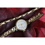 A ladys 9ct gold 'Tudor Royal' wristwatch, Edinburgh 1965,