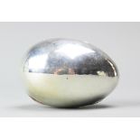 A silver egg shaped trinket box, Nathan and Hayes, Birmingham 1913,