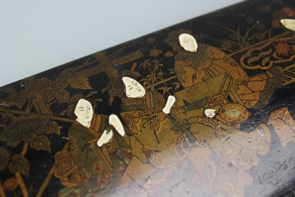 A late 19th/early 20th century Chinese lacquer box and cover, - Image 2 of 2