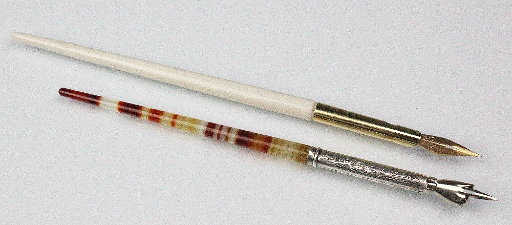 A silver mounted banded agate dip pen, Villiers and Jackson, Chester 1908 (later nib) 16.