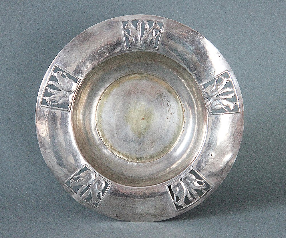 An Arts and Crafts, Guild of Handicraft silver dish, London 1905,