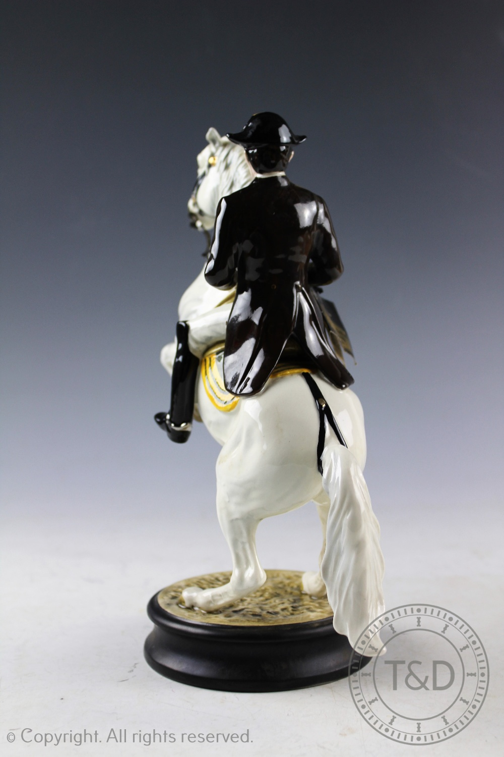 A Beswick Lipizzaner with rider, designed by Graham Tongue, model number 2467, - Bild 3 aus 4