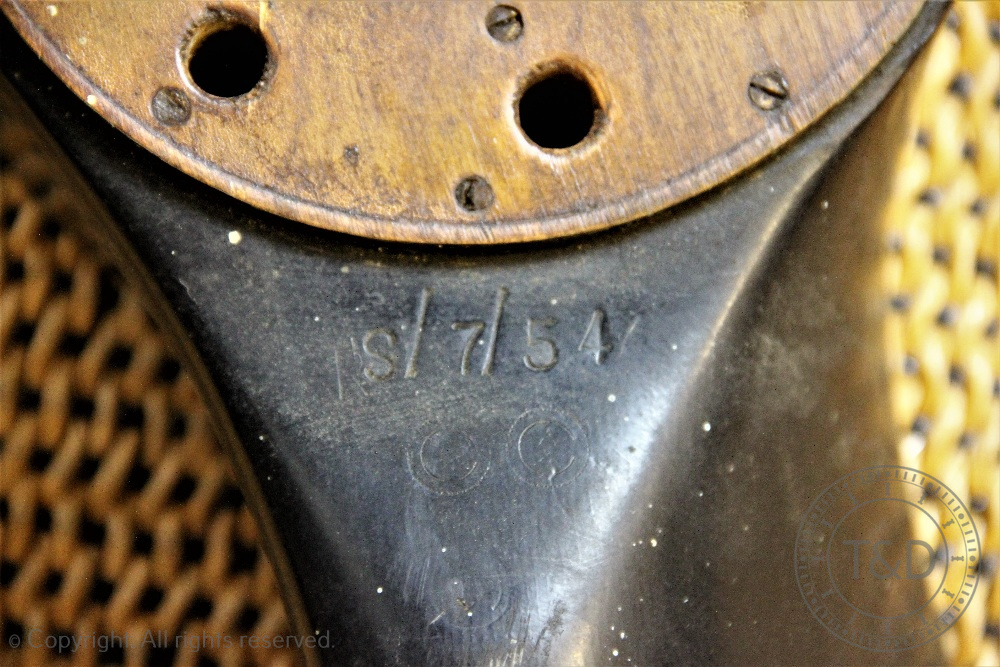 A solid wood propeller, the hub stamped DRG L.A. 505/AC44, D5.87.P.3. - Image 4 of 5
