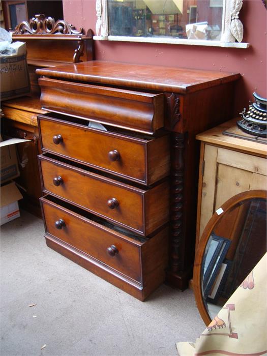 A Victorian mahognay Scottish chest of drawers, wi - Image 4 of 4