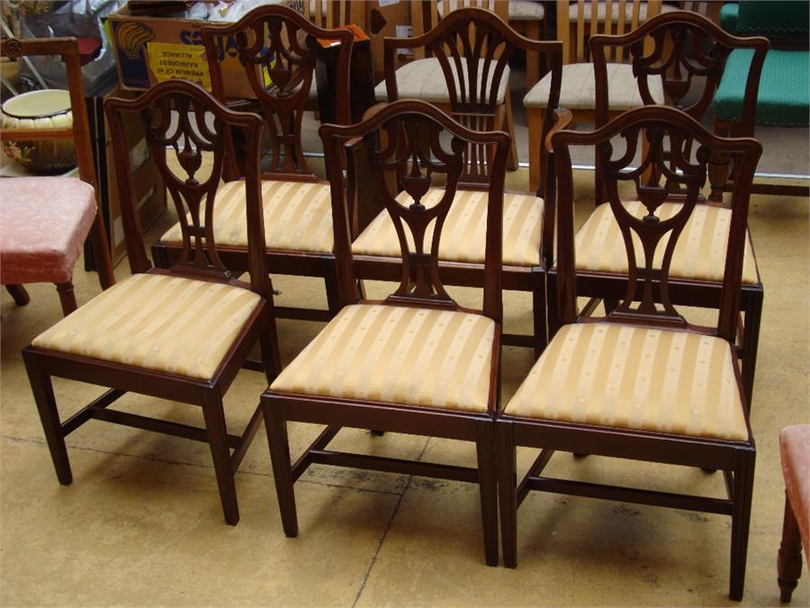 Six early 19th Century mahogany dining chairs in H