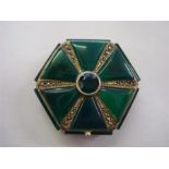 A marcasite and agate pill box, in green with 925