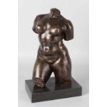 Bronze female torso on black marble base, 21st Century. To Maillot. Dim. 37 cm. In good condition.