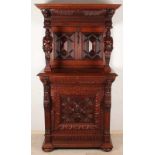 Beautiful French Neo-Renaissance oak wooden cupboard with full-frame cherub heads etc. Approx.