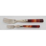 Two silver forks woven with agates. 833/000, engraved. 13-16 cm. In good condition