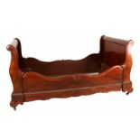 Early 19th century mahogany empire bed, circa 1830. Dimensions: 96 x 110 x 200 cm. In good