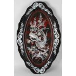 Large bacelite-style bowl with pearl nutrition featuring paradise birds. 20th century. Dimension: