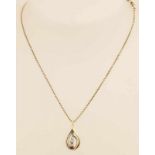 Yellow gold necklace and pendant, 585/000. Nice Venetian necklace with an oval open-cut pendant,