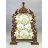 Large 19th century oak wood baroque baroque bar with gobelin. Size: 130x90x15.In good condition.