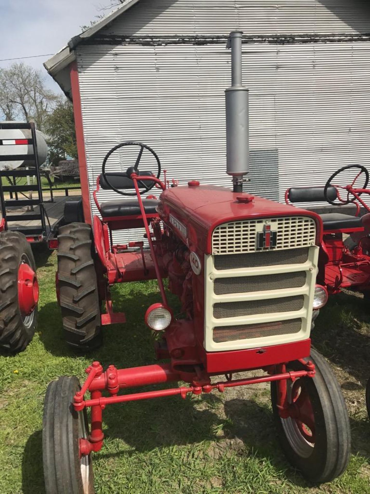 1958 Farmall 140, wide front, HYD, new tires - Image 2 of 3