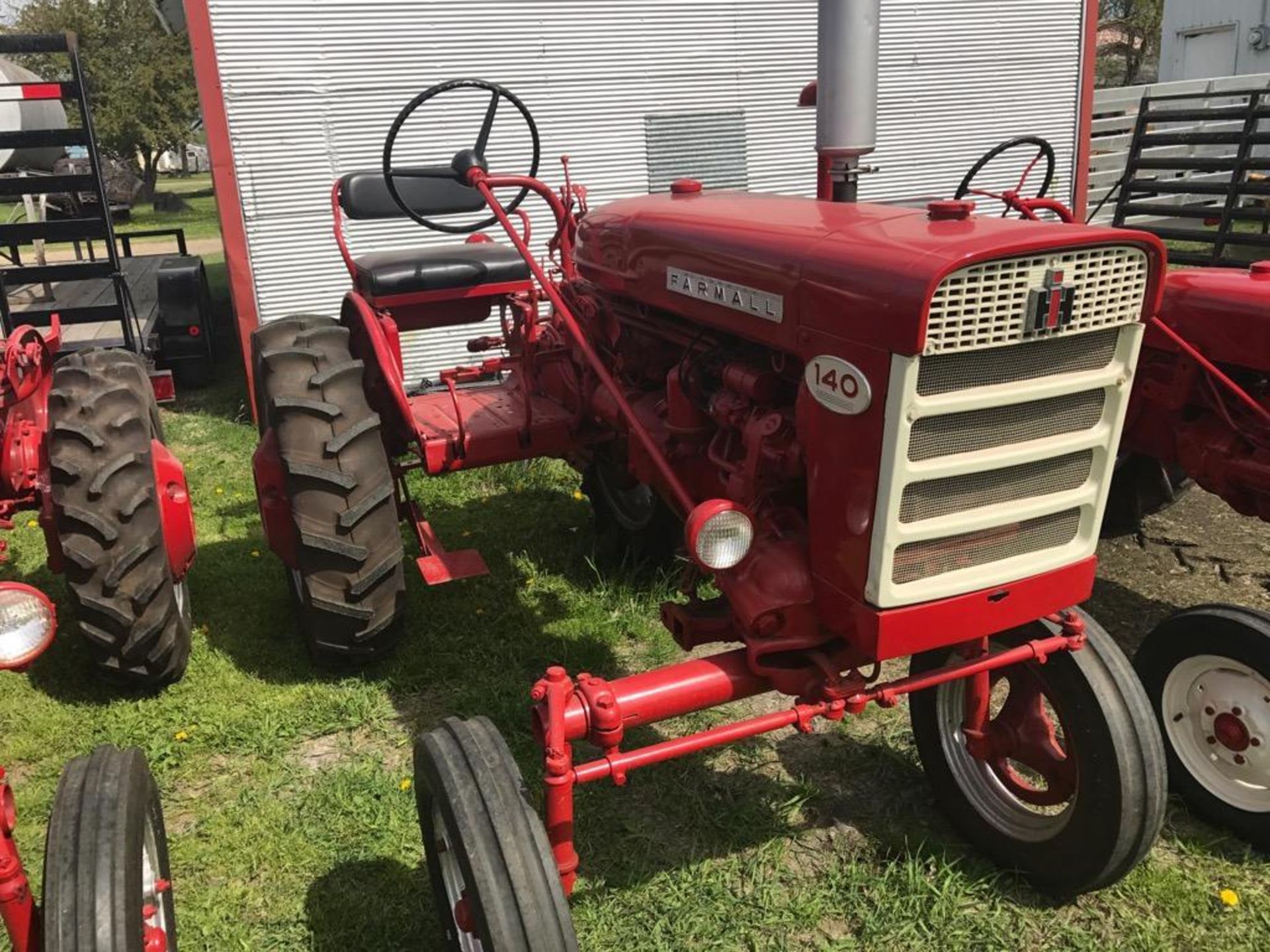 1958 Farmall 140, wide front, HYD, new tires