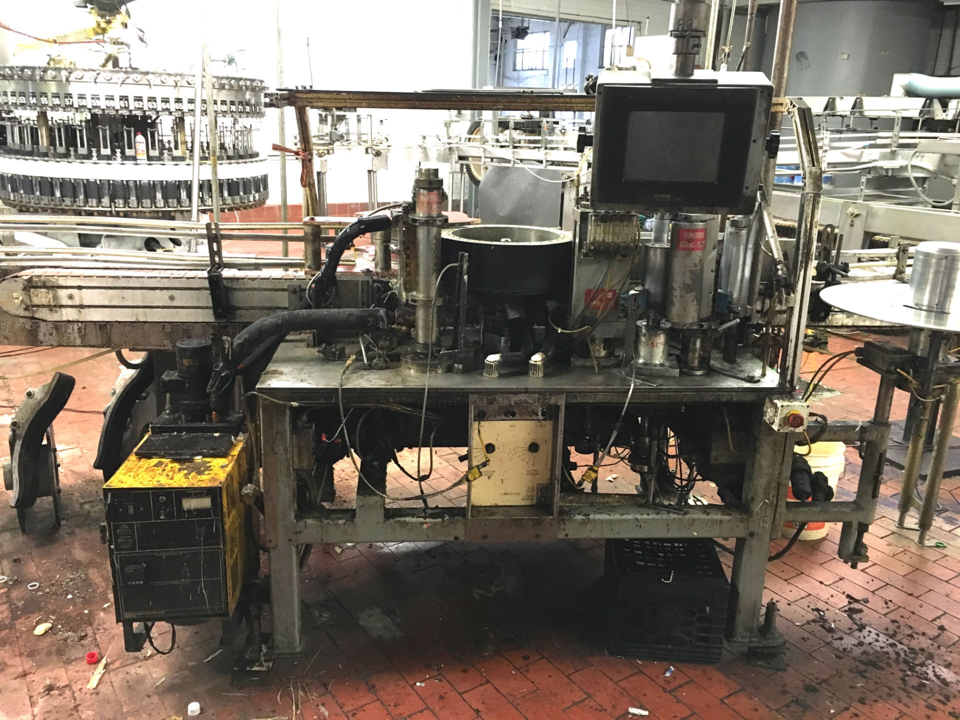 Trine 4500 Roll Fed Labeler Model: 4500 Serial: 025M45010 Last Running PET Bottles, Touch Panel - Image 3 of 14