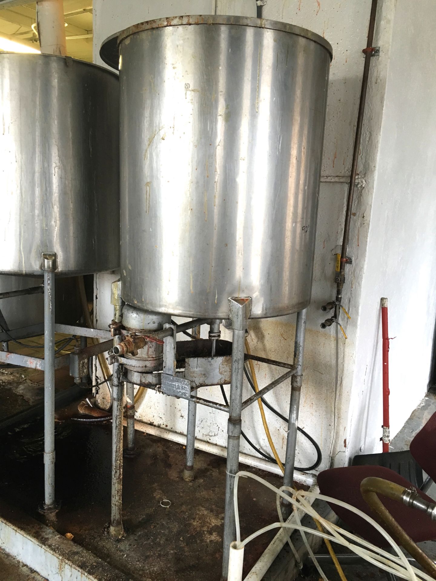 150 Gallon Stainless Steel Tank Manufacturer: Quid Machy Co Stainless Steel Lid, Bottom