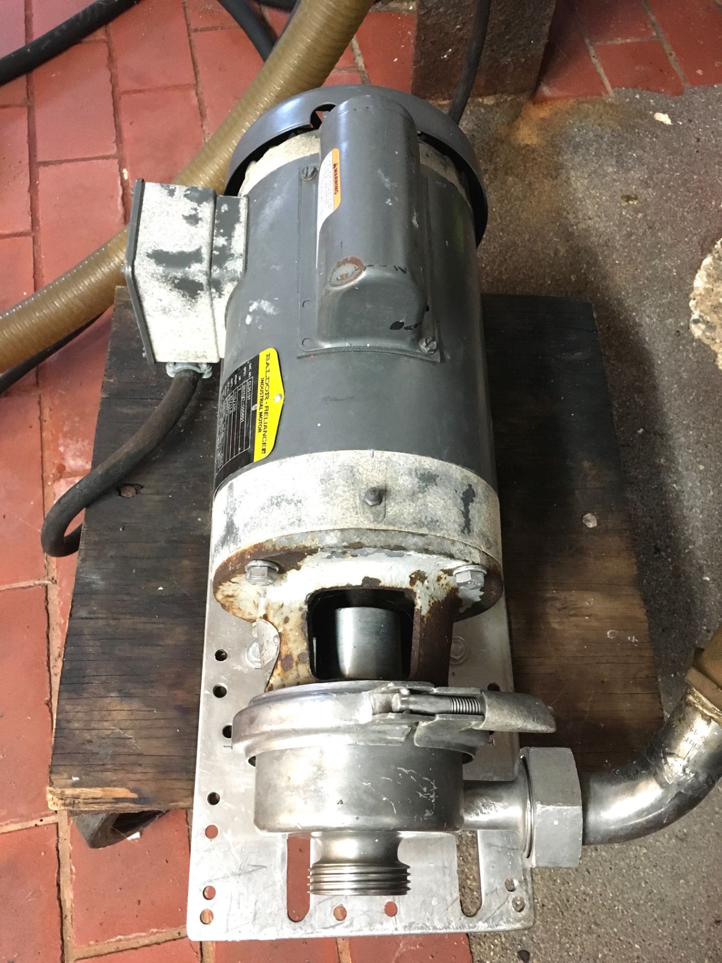 LC Thomsen and Sons Centrifugal Pump Model: 403A Serial: 3A 3438 1.5 in IN and 1.5 in OUT Baldor - Image 2 of 4