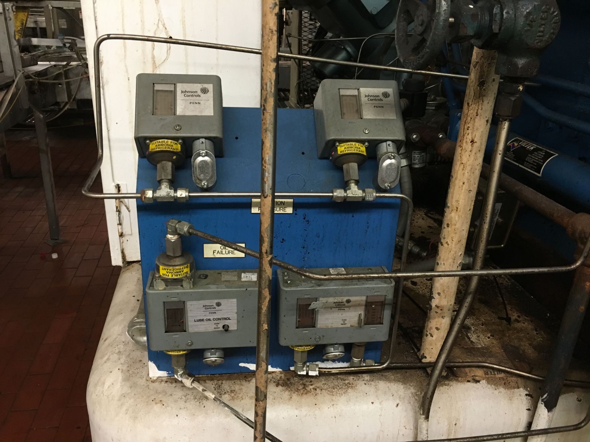 (2) Vilter Ammonia Compressors on Common Base with Square D Controls Vilter Model: VMC440 Serial: - Image 16 of 19