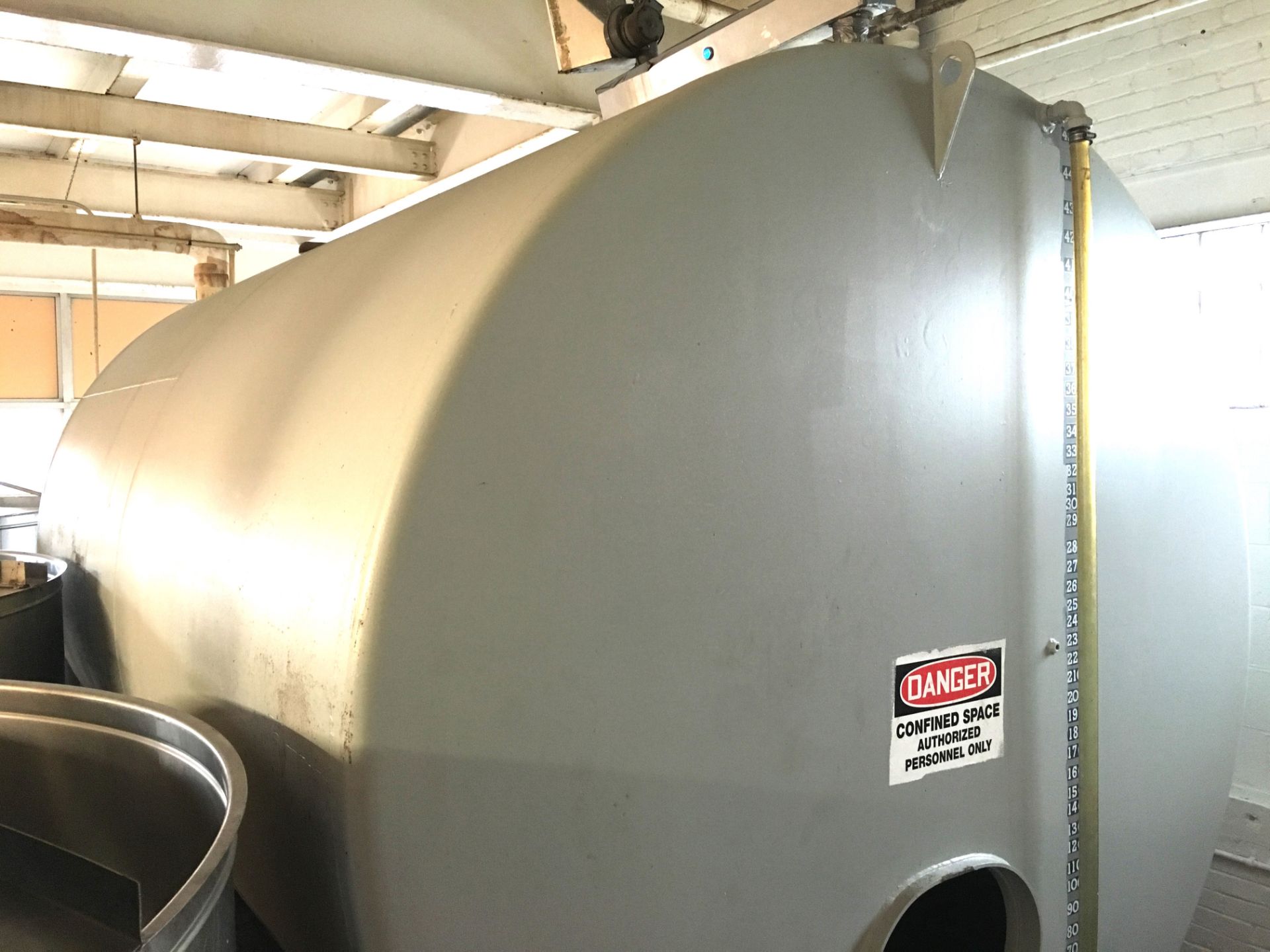 5,000 Gallon Horizontal Stainless Steel Interior Storage Tank Includes Piping and Positive - Image 2 of 6