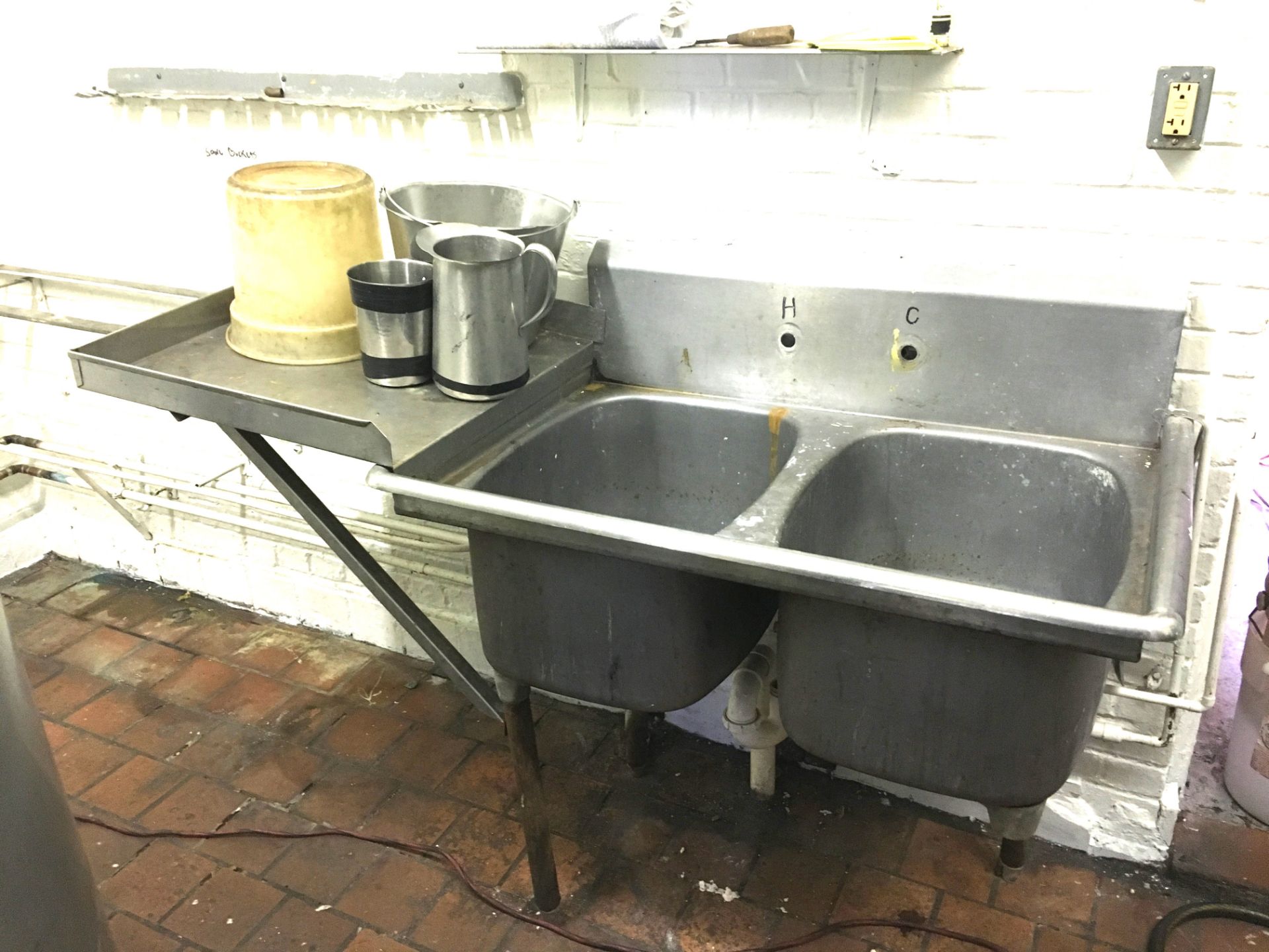 Stainless Steel Double Wash Sink