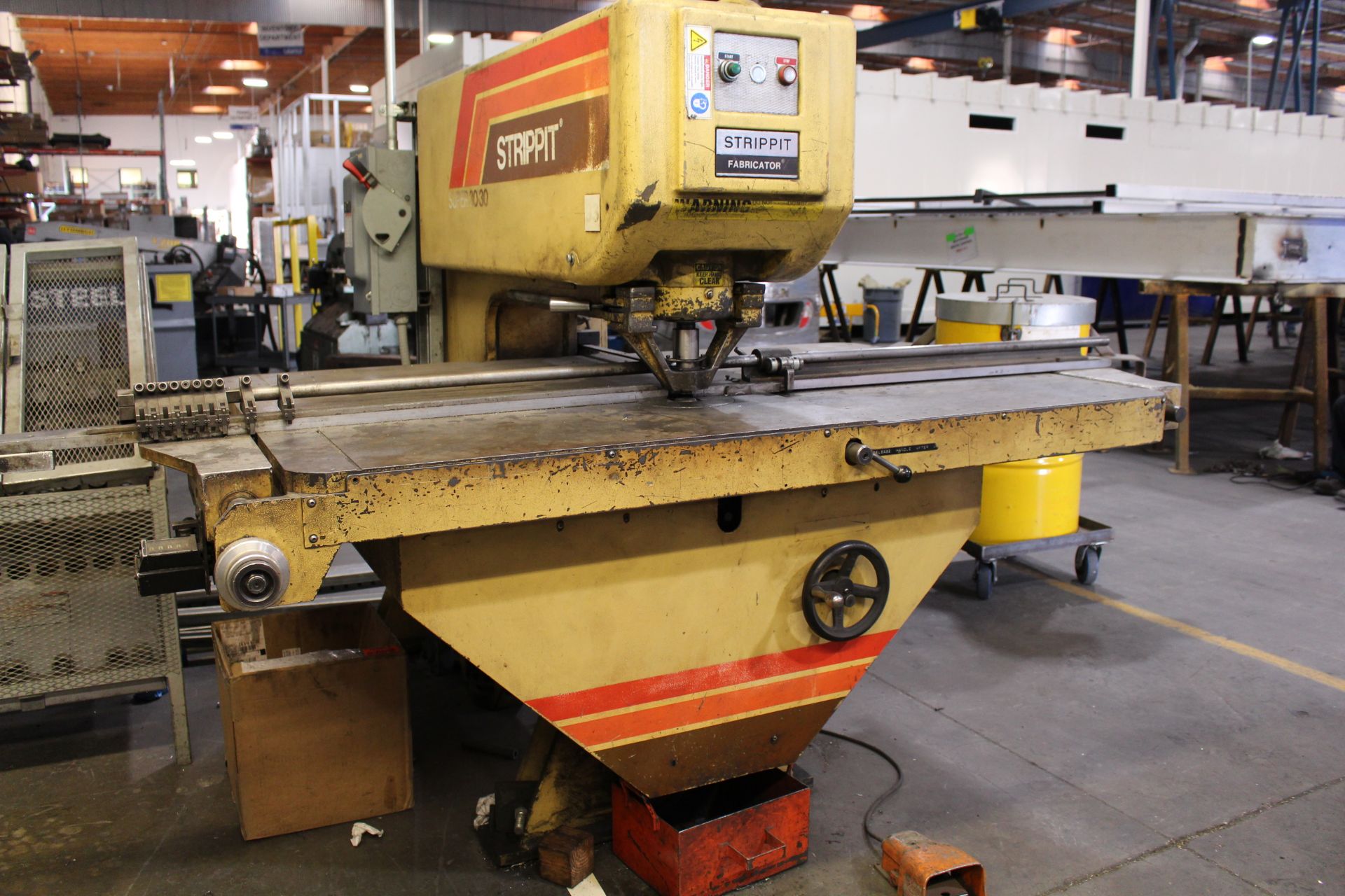 STRIPPIT SUPER 30/30 SINGLE END PUNCH, S/N 201341284, CABINET OF PUNCHES & TOOLING - Image 4 of 10