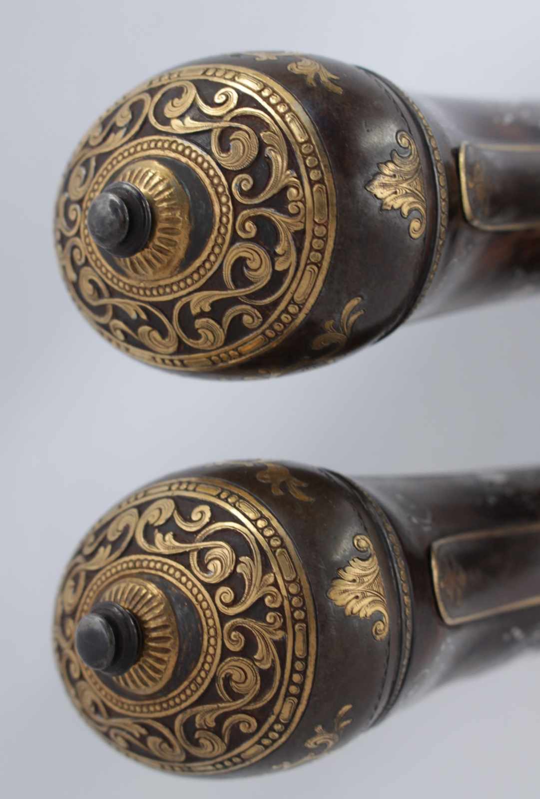 A pair of flintlock pistols La Marre A VIENNE Datace: circa 1680 An important and rare pair of - Image 7 of 17