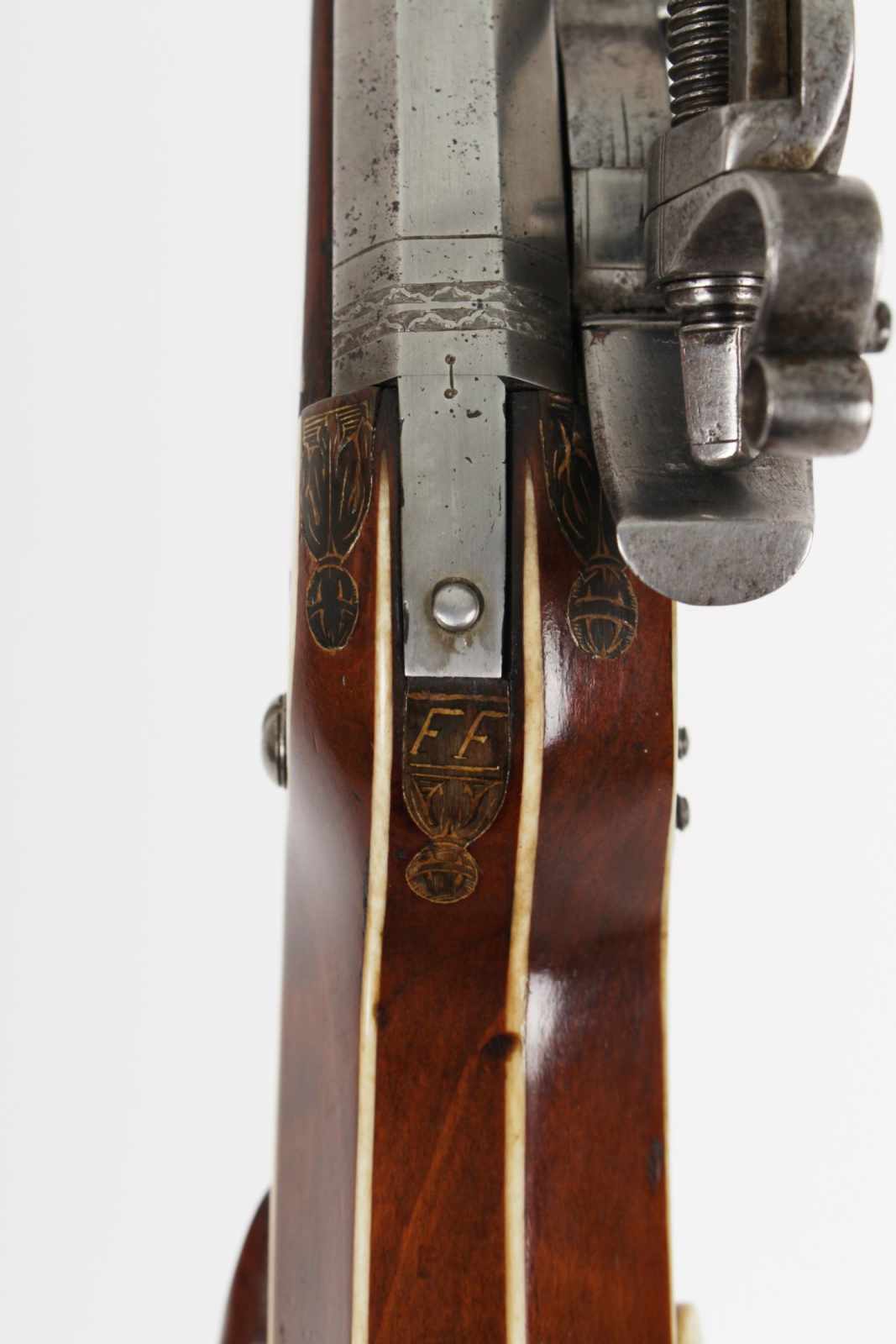 A fine Saxony wheellock rifle with bone inlaid decoration Germany, Dresden, circa 1610, master F F / - Image 8 of 12