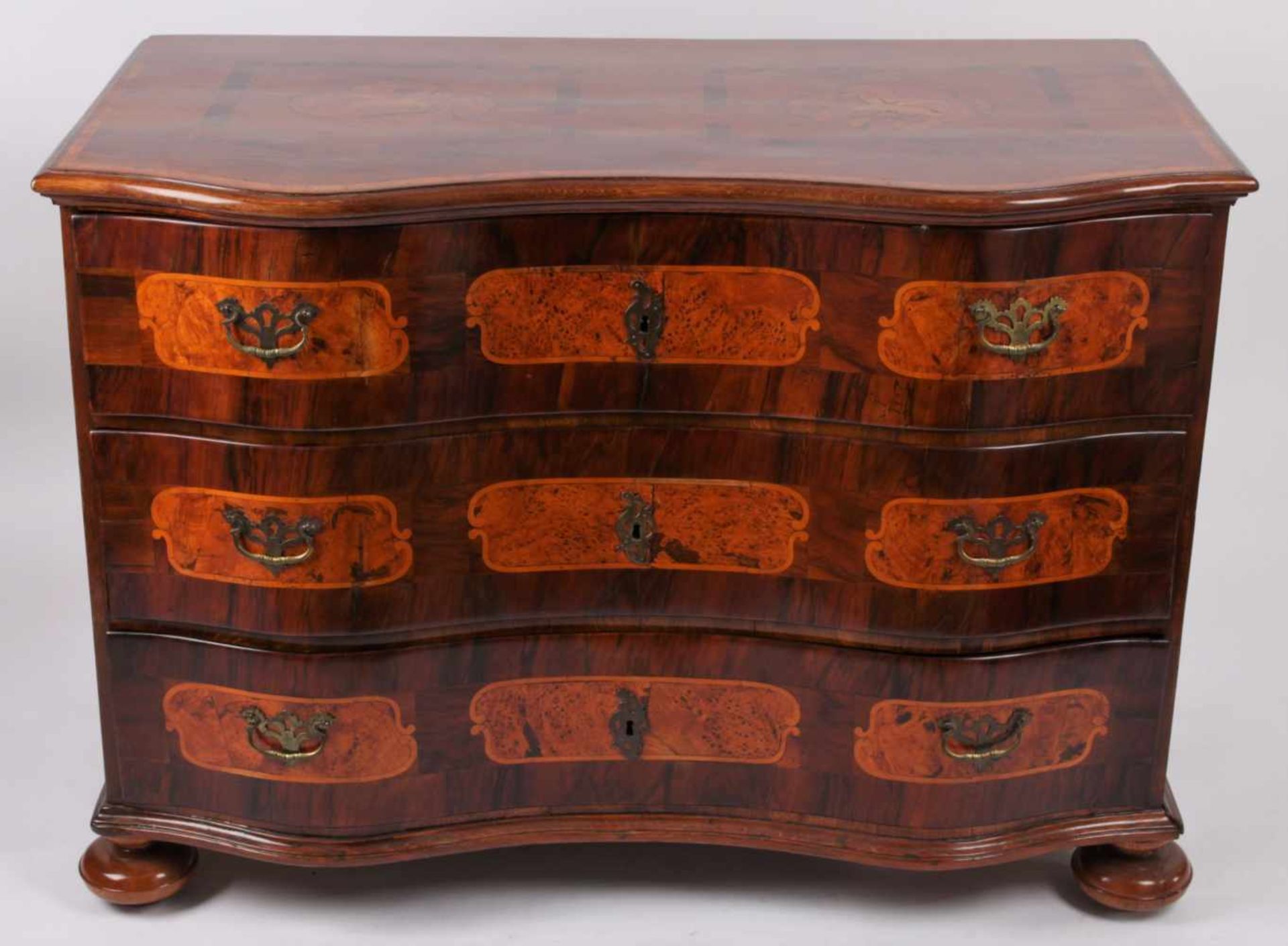 Baroque chest of drawers Middle Europe, 2nd half of the 18th century, 3 drawer chest of drawers on