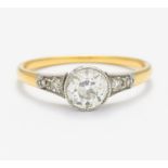 SOLITAIRE-RING. Deutschland, um 1920. Gelb-/Weißgold, nicht gestempelt, Gesamtgewicht: 2,0g. EU-