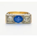 SAPHIR-DIAMANT-RING. Deutschland, um 1940. 585/- Gelb-/Weißgold, gestempelt, Gesamtgewicht: 8,5g.