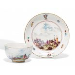 KOPPCHEN UND UNTERSCHALE MIT KAUFFAHRTEISZENEN. Meissen. Um 1740. Porzellan, farbig dekoriert,