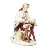 HOLZ SÄGENDER BAUER. Meissen. Um 1750. Modell J.J. Kaendler, um 1745. Porzellan, farbig staffiert.