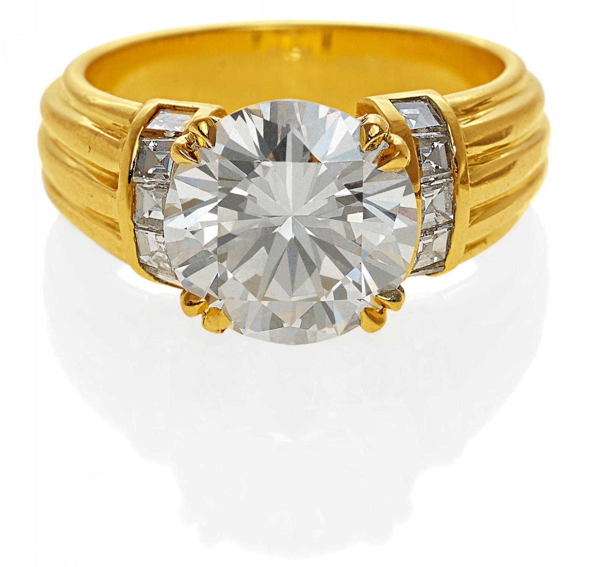 GOLDBERG, DAVID Diamant-Ring. Berlin, um 1990. 750/- Gelbgold, Meisterpunze G, Gesamtgewicht: 9,