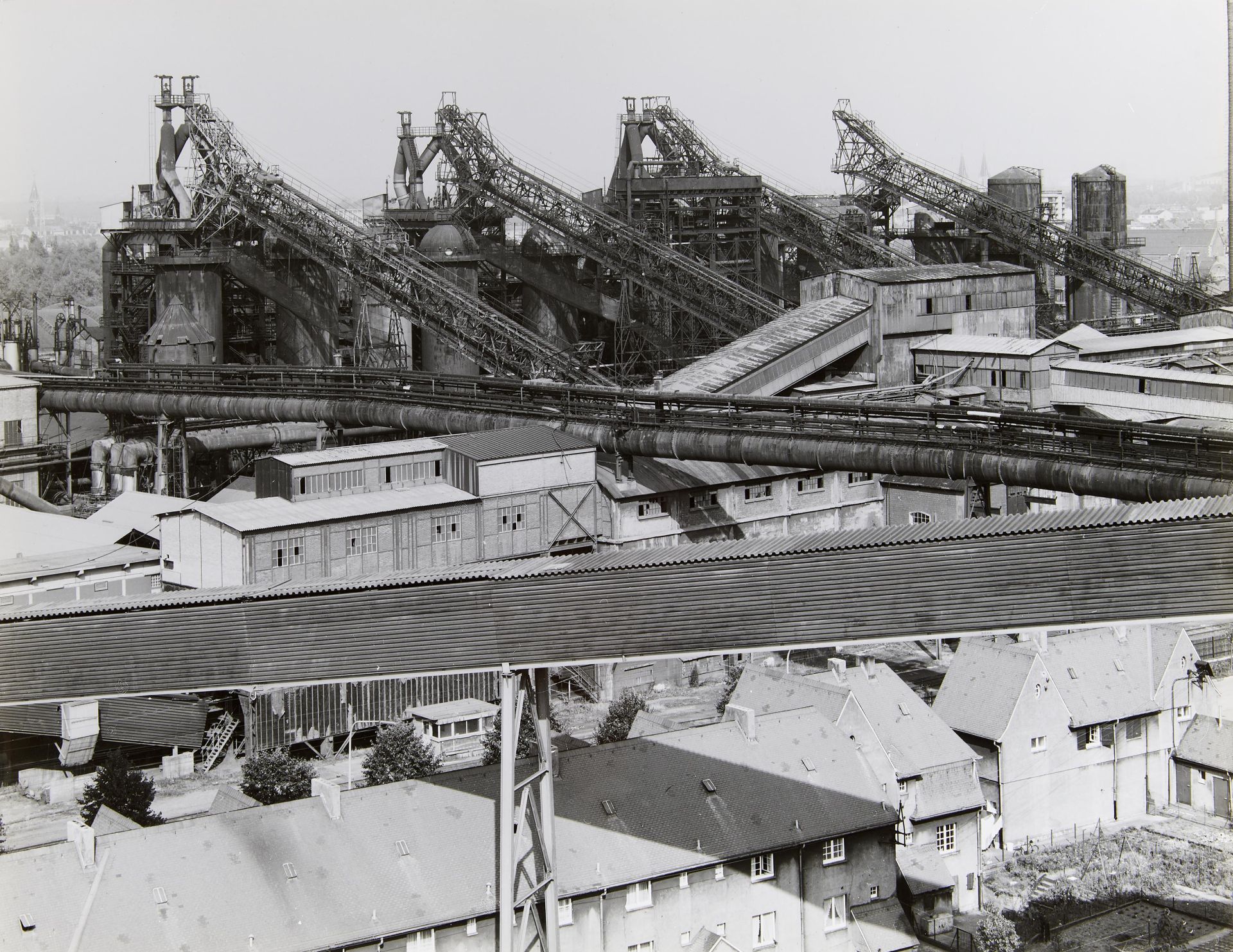 Becher, Bernd und Hilla 1931 Siegen - 2007 Rostock / 1934 Potsdam - 2015 Düsseldorf "Hochofenwerk