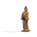 BEEINDRUCKENDE FIGUR EINES WEIBLICHEN BODHISATTVA. China. Ming-Dynastie (1368-1644) oder früher.