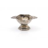 miniatuur brandewijnkom antiek zilveren miniatuur: hexagonale brandewijnkom, circa 1720, meester
