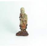 spekstenen beeldje Chinese spekstenen sculptuur met voorstelling van wijsgeer met kind, h. 19 cm