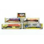 5 Corgi Toys trucks 5 Corgi Toys vrachtwagens waaronder Container Truck, Crane Fruehauf Bottom