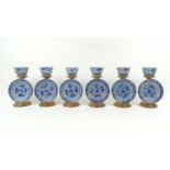 6 Chinese kop en schotels 6 blauw/wit Chinees porseleinen kop en schotels met decor van vissen,