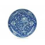 Chinese drakenbord blauw/wit Chinees porseleinen schotel met decor van Imperial dragon, gemerkt en