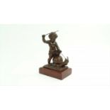 brons putto op slak, Kley bronzen sculptuurtje met voorstelling van putto op schildpad, gesigneerd