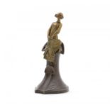 Charles Korschann, bronzen vaasje dame met bloemen bronzen Art Nouveau sculptuur/vaasje met