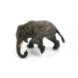 Weens bronsje olifant Weense koud beschilderd bronzen sculptuur met voorstelling van speelse