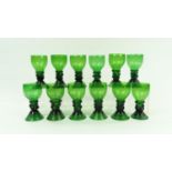 set van 12 groenglazen roemers set van 12 groenglazen roemers, 19e eeuw