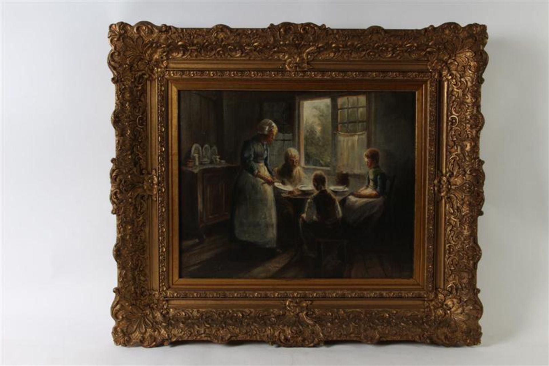 Schilderij, olieverf op doek, eetkamer tafereel, gesigneerd V. Dijck. HxB: 41 x 51.5 cm.